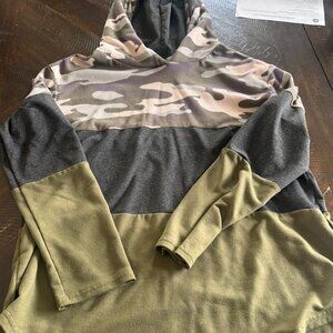 Light weight camo hoodie